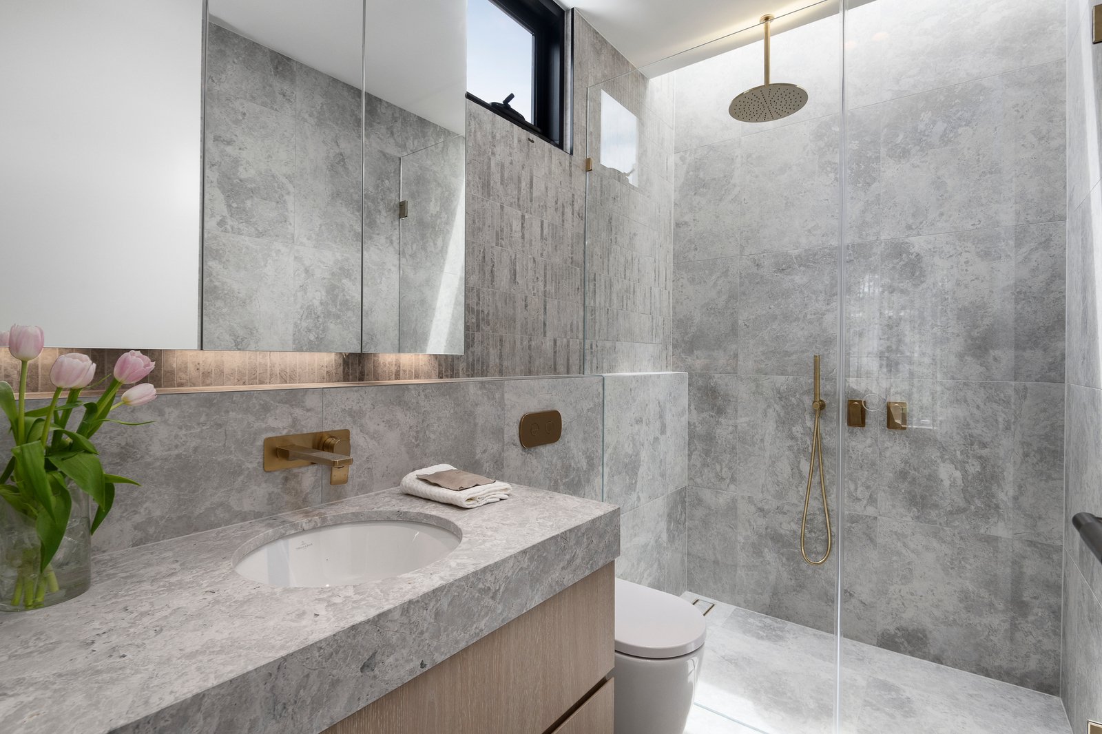 27 Rosedale Road, Glen Iris, 3146