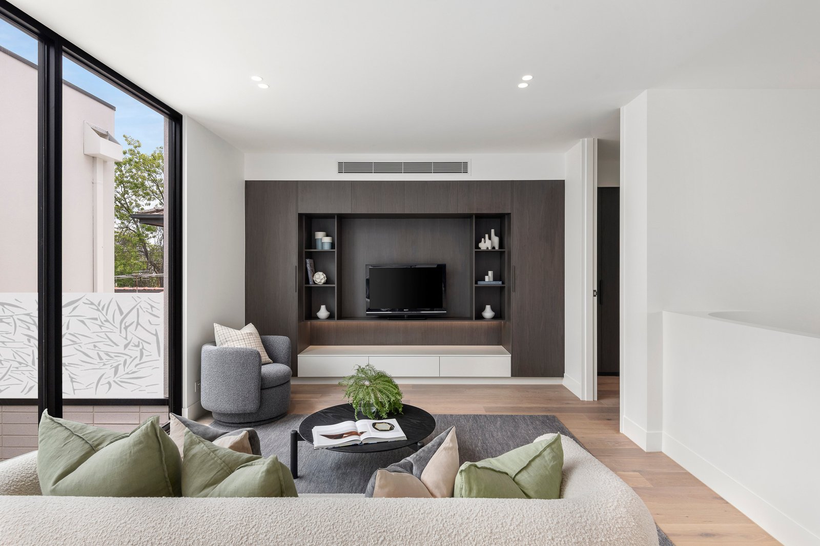 27 Rosedale Road, Glen Iris, 3146