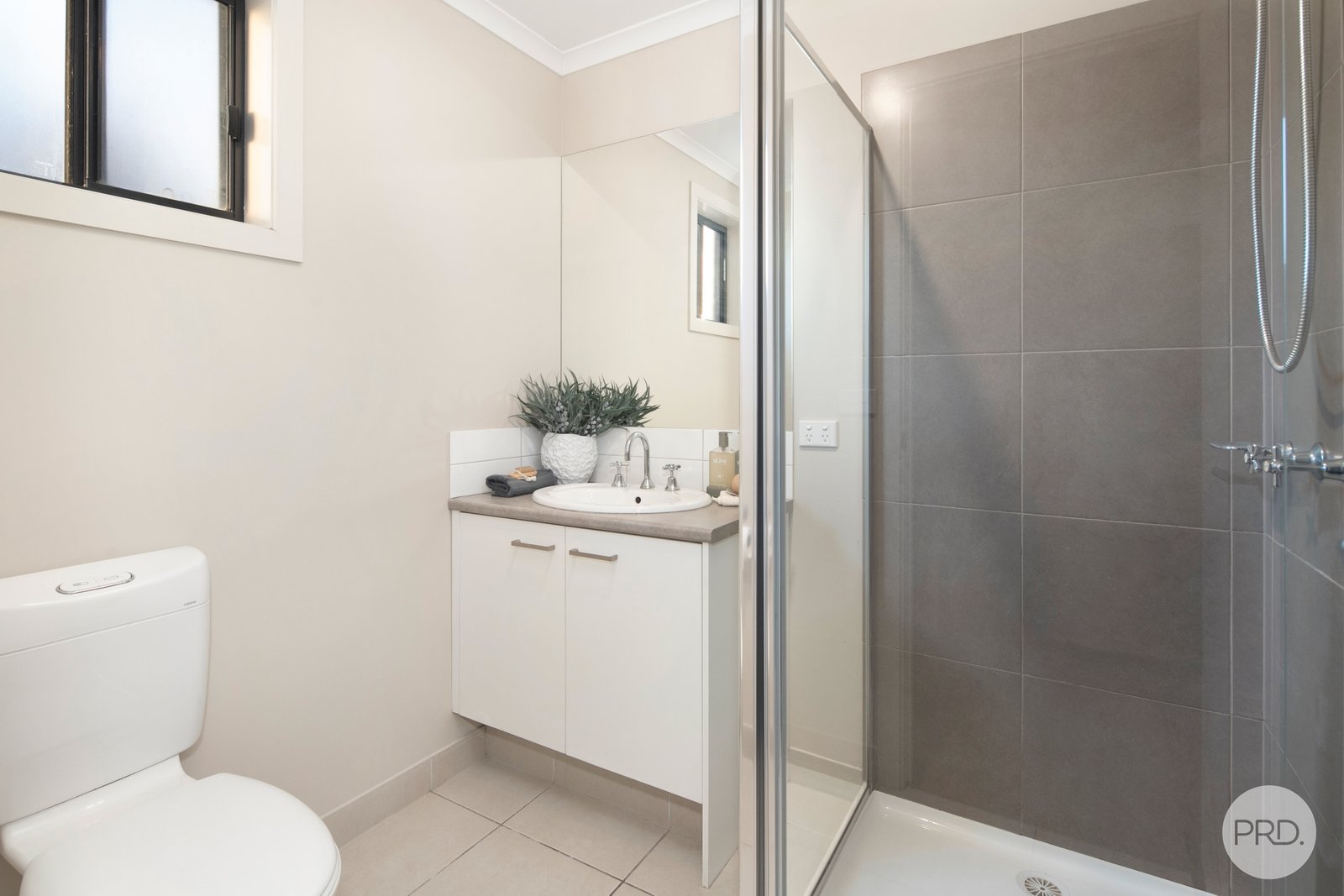 2/7 Ruby Close DELACOMBE 6