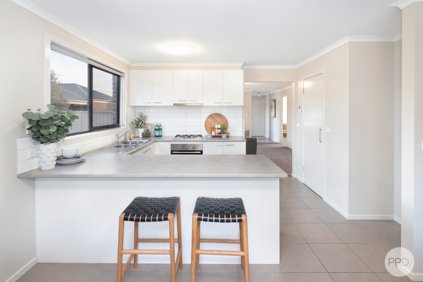 2/7 Ruby Close DELACOMBE 8