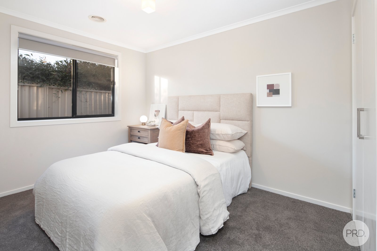 2/7 Ruby Close DELACOMBE 12