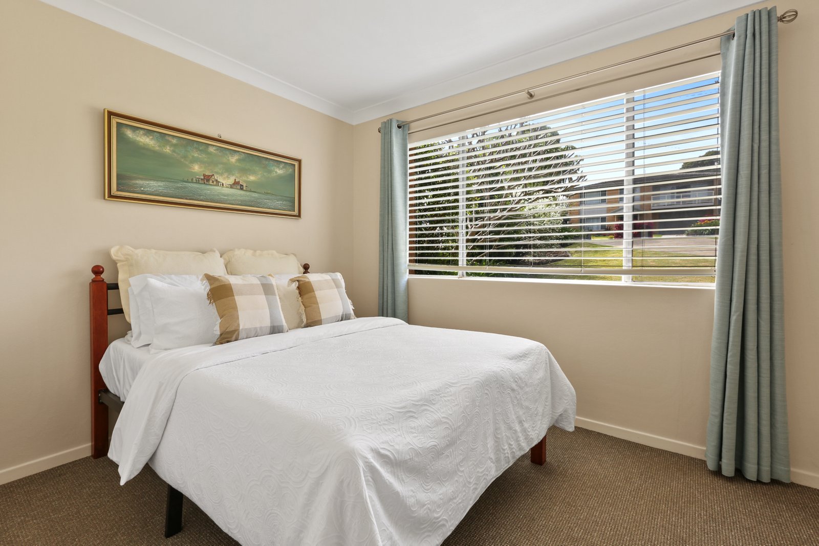 27 Rushton Drive KANAHOOKA 8