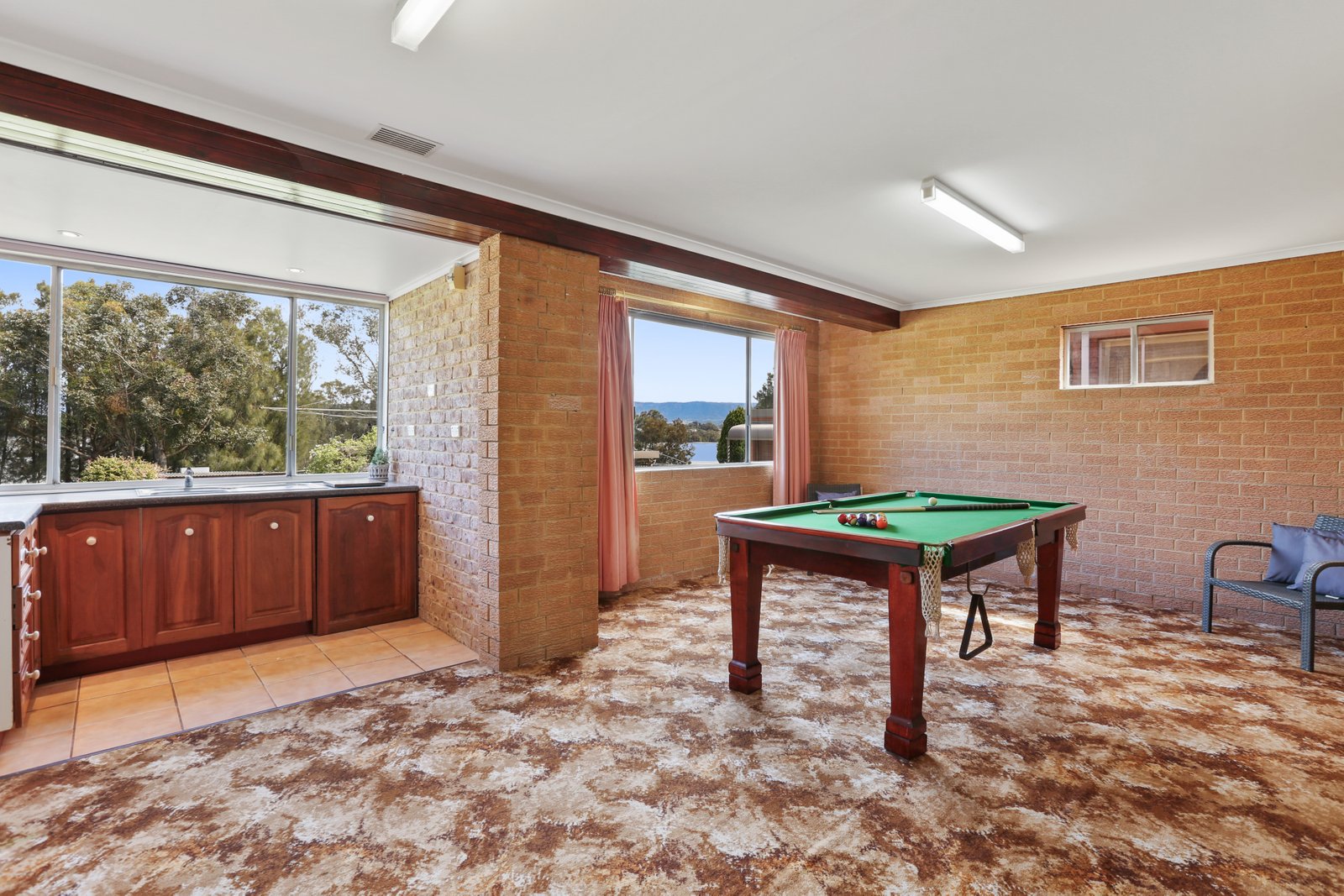 27 Rushton Drive KANAHOOKA 11