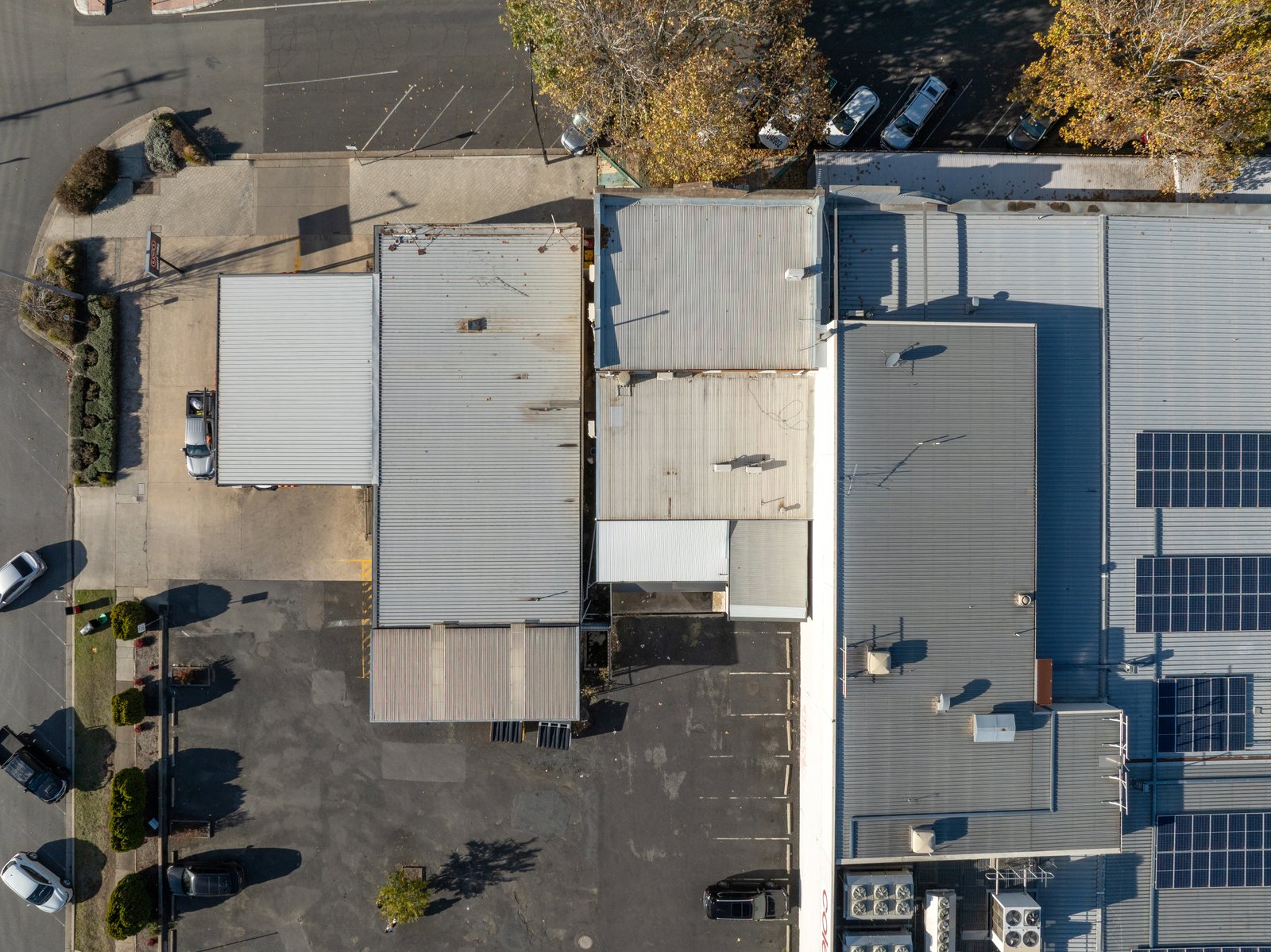 27 Russell Street TUMUT 32