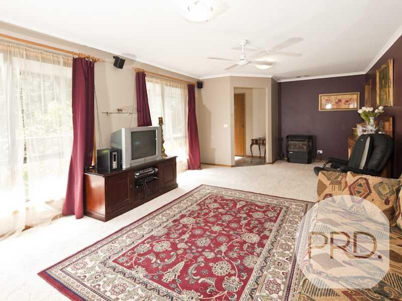 27 Ryan Street BROWN HILL 2