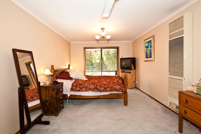 27 Ryan Street BROWN HILL 15