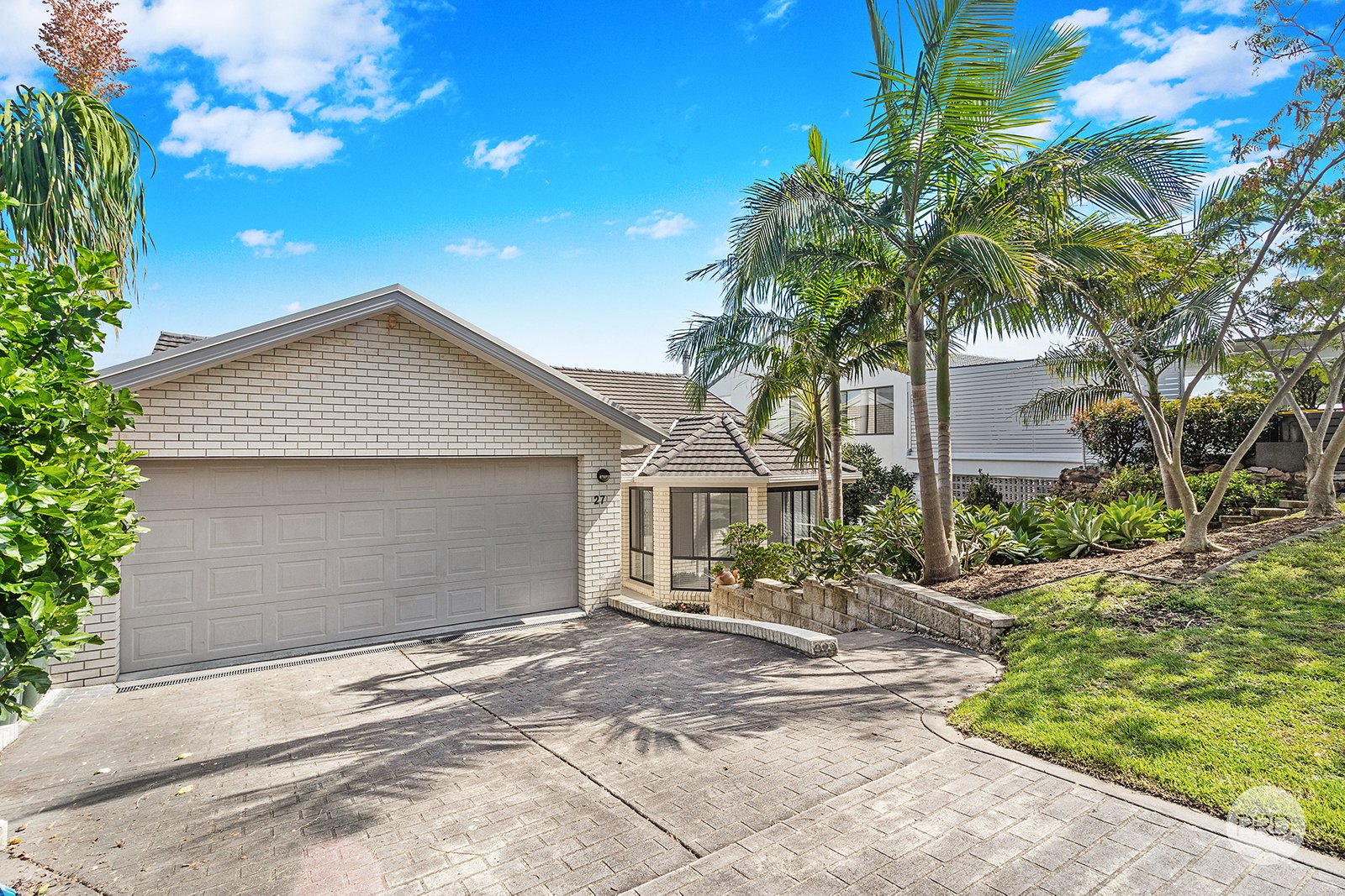 27 Scott Circuit SALAMANDER BAY 1