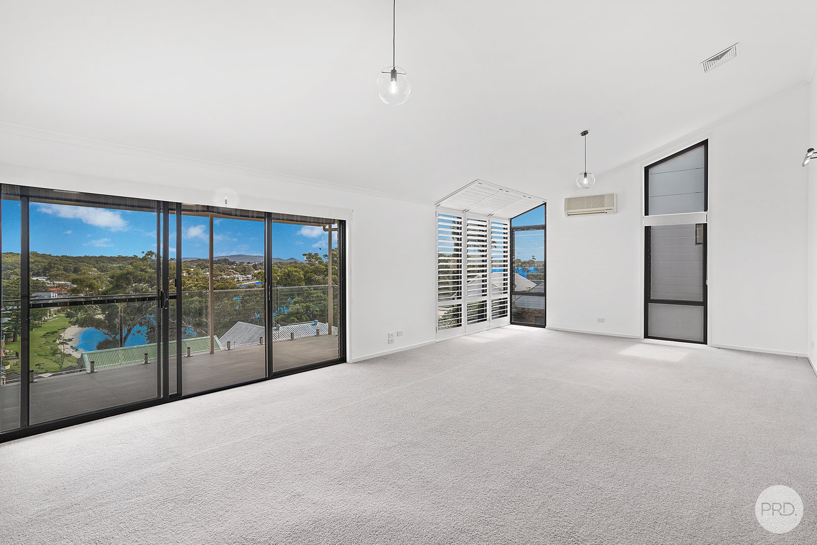 27 Scott Circuit SALAMANDER BAY 8