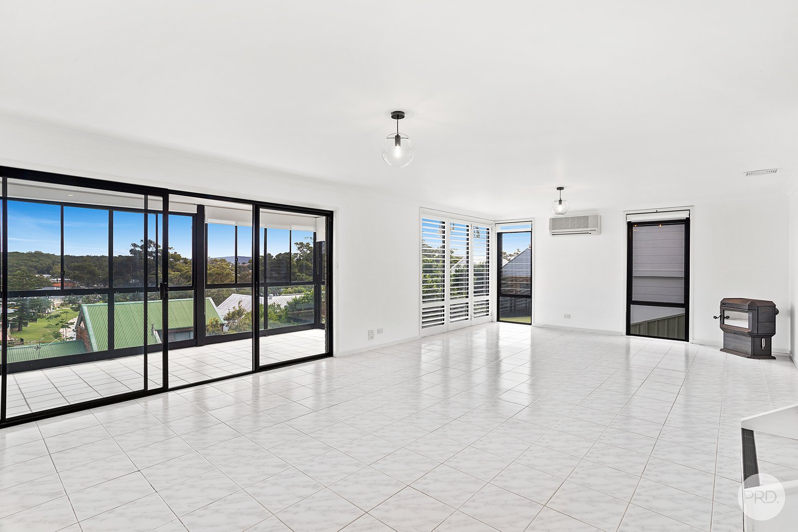 27 Scott Circuit SALAMANDER BAY 9