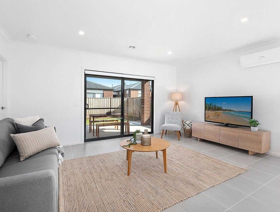 Gallery: 27 Scullin Road