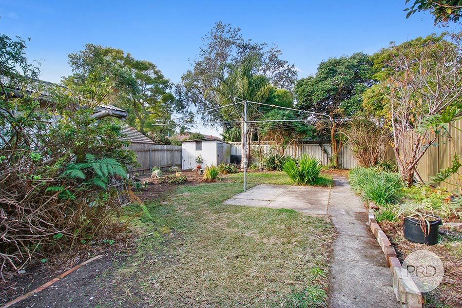 27 Seaforth Avenue OATLEY 9