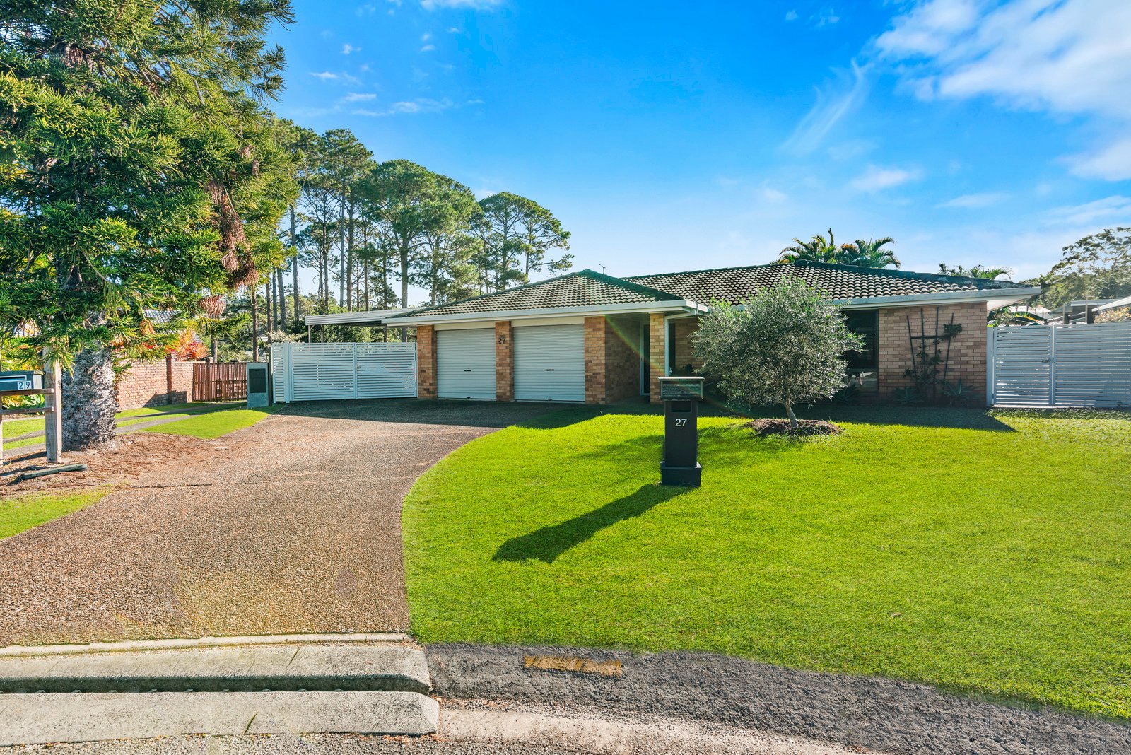 27 Sequoia Close ELANORA 5