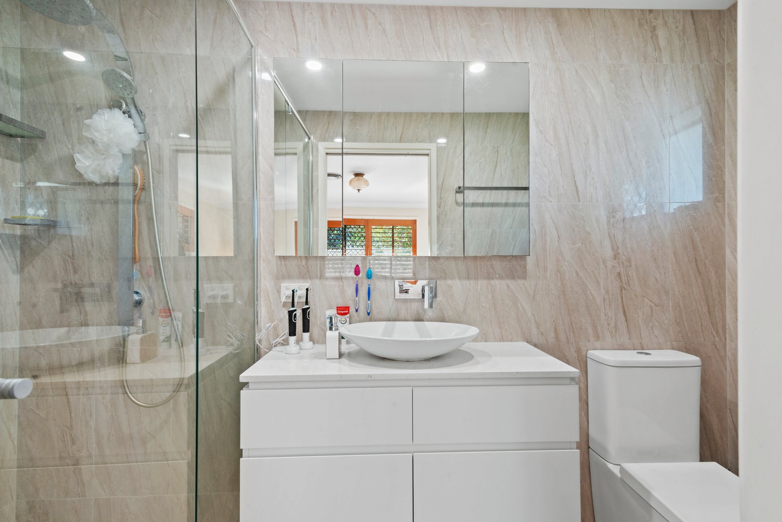 27 Sequoia Close ELANORA 16