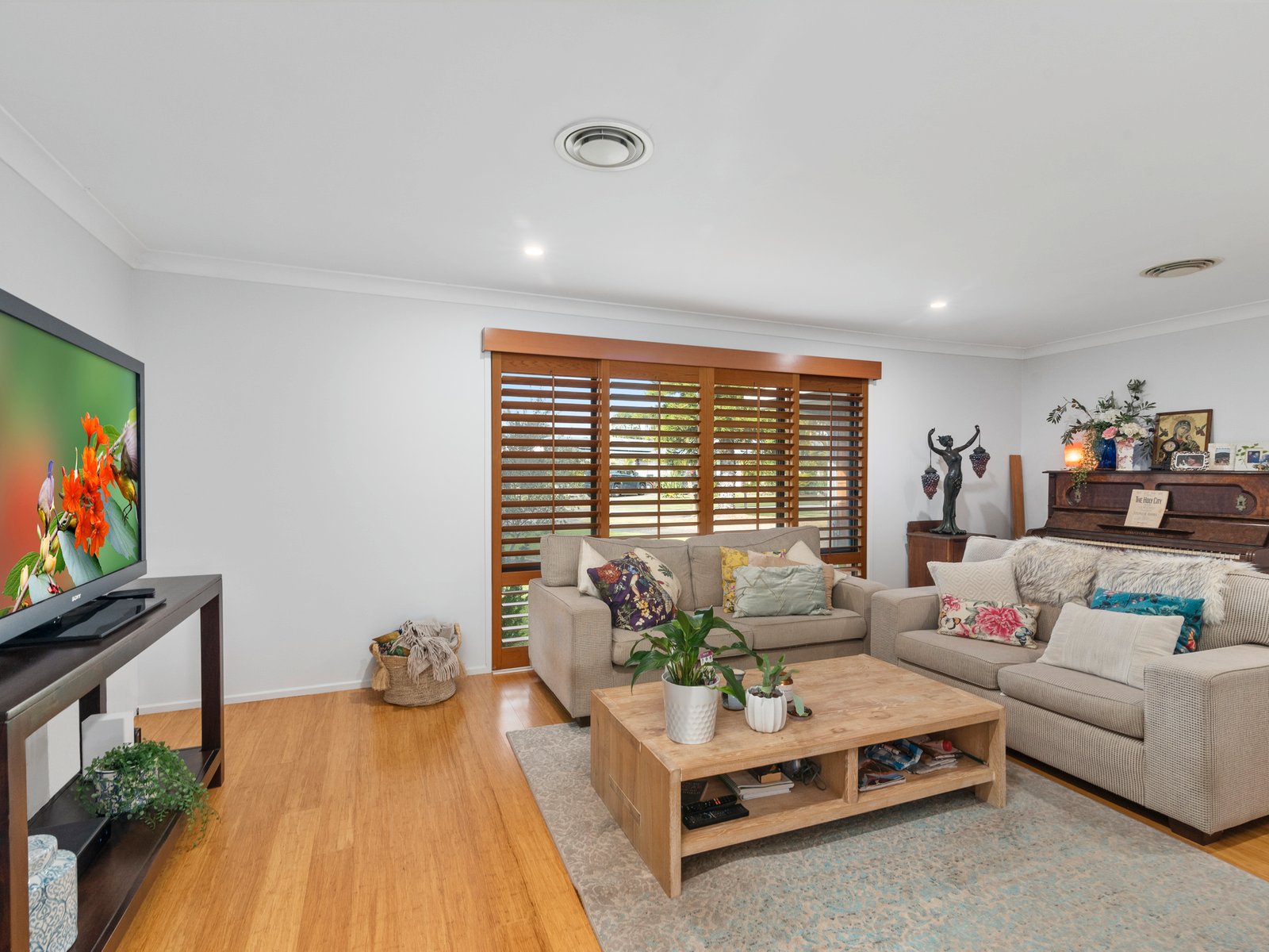 27 Sequoia Close ELANORA 7