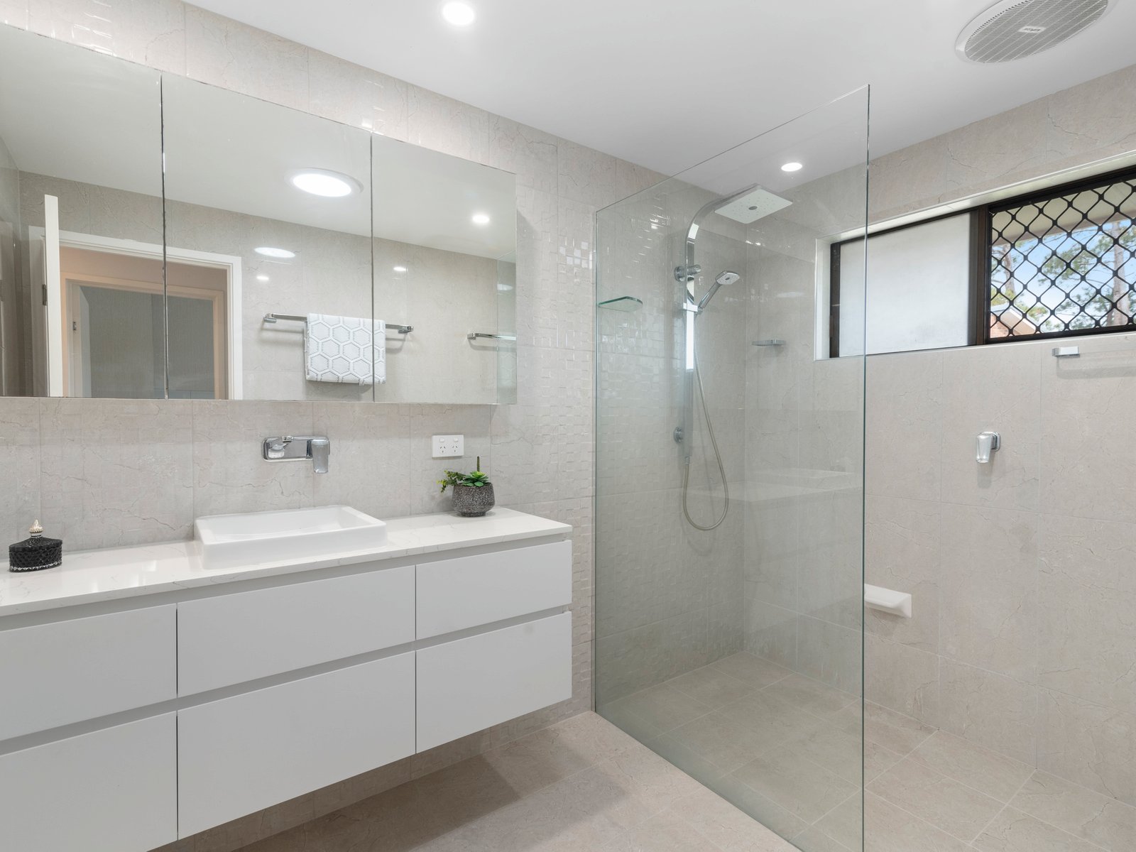 27 Sequoia Close ELANORA 10