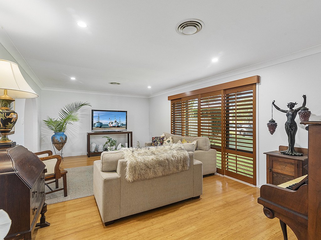 27 Sequoia Close ELANORA 9