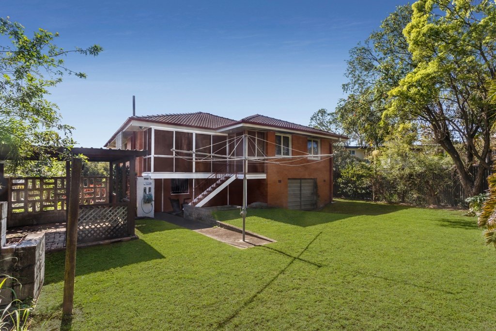 27 Shordley Street CHERMSIDE WEST 3