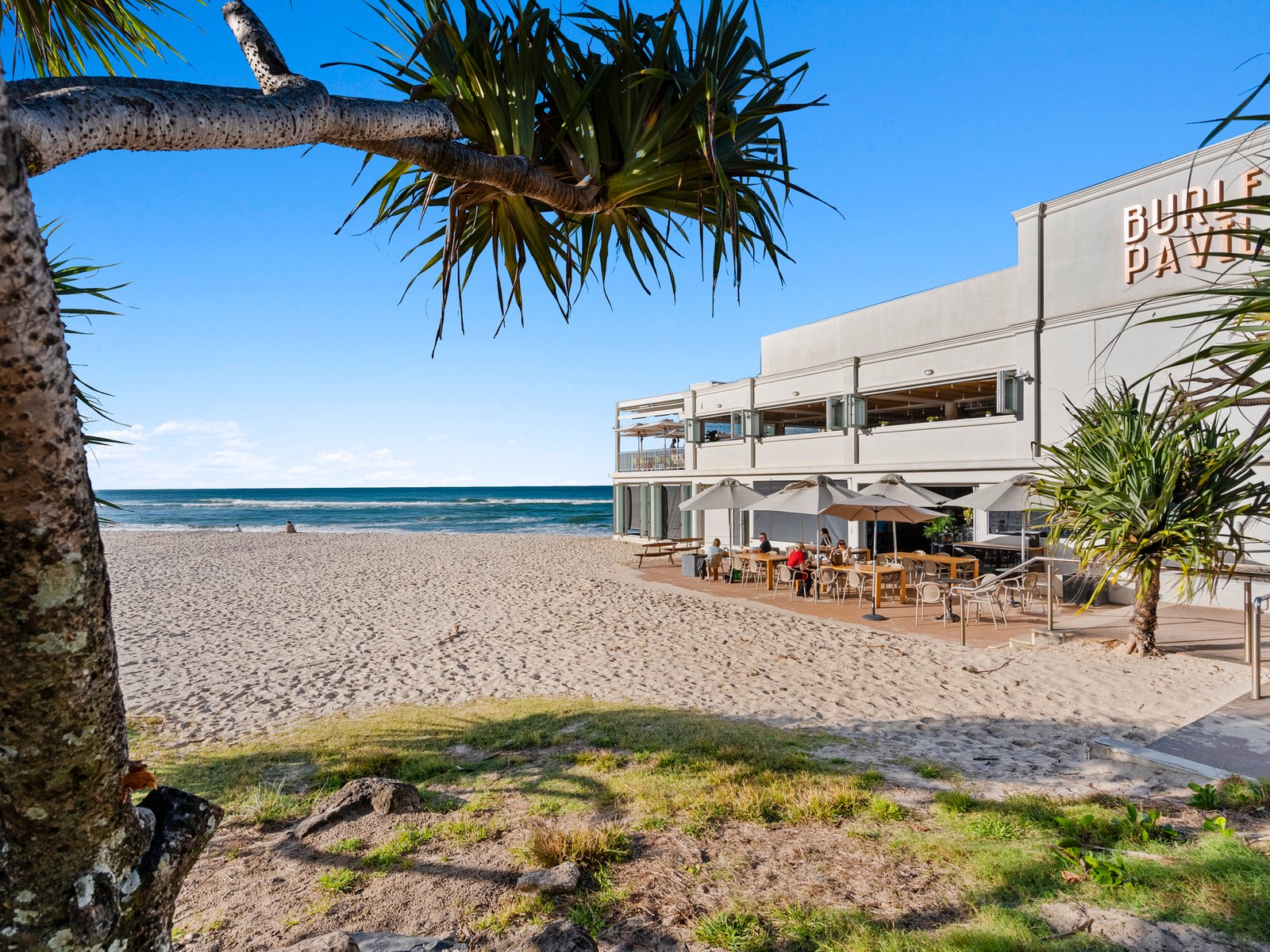 27 Sirec Way BURLEIGH HEADS 14