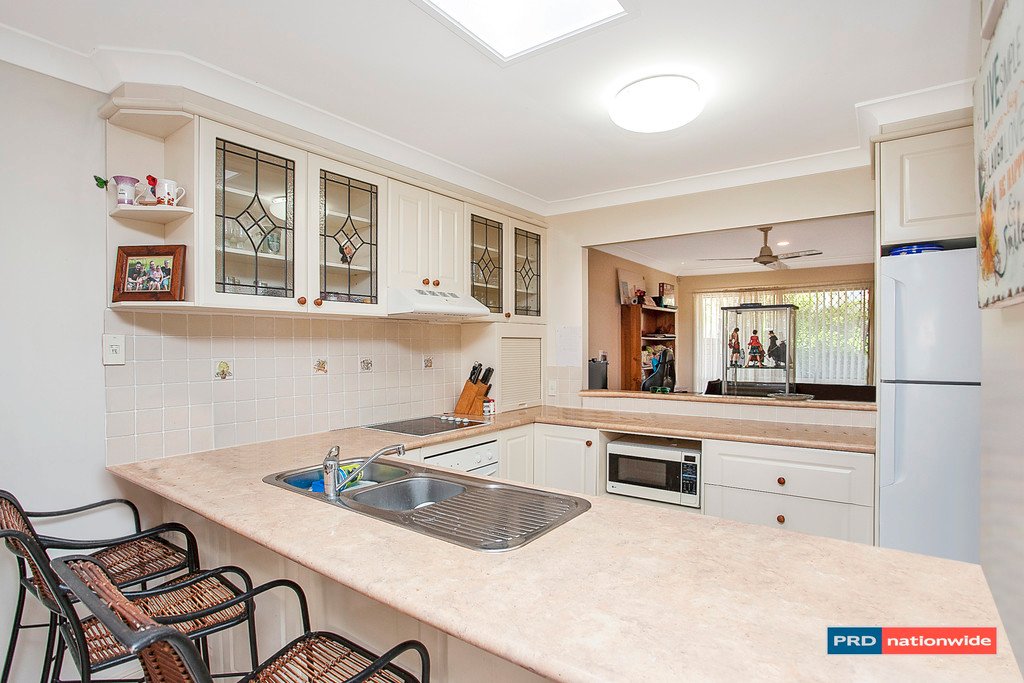 2/7 Sky Royal Terrace BURLEIGH HEADS 4