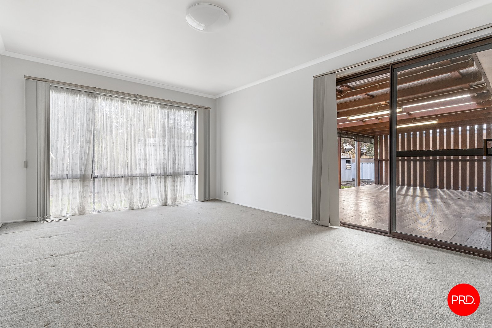 27 Specimen Hill Road GOLDEN SQUARE 9