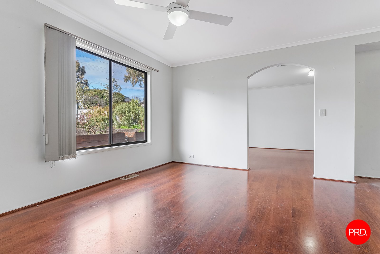 27 Specimen Hill Road GOLDEN SQUARE 8