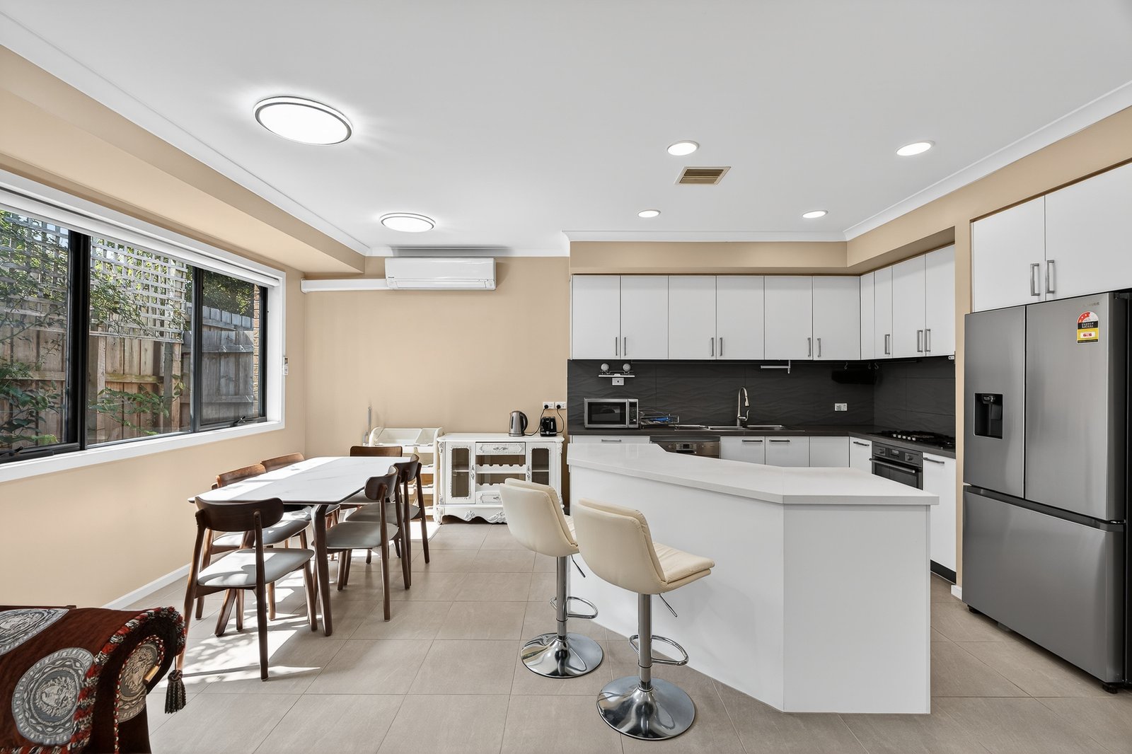 Gallery: 2/7 St Johns Wood Road
