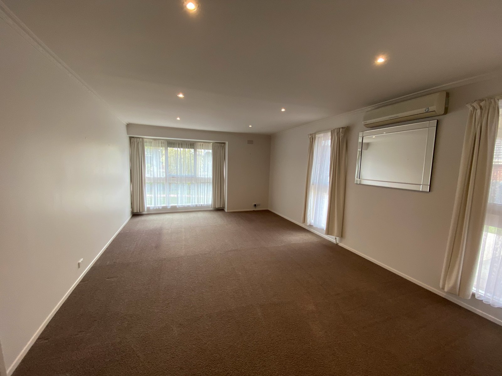 Gallery: 27 Stork Avenue