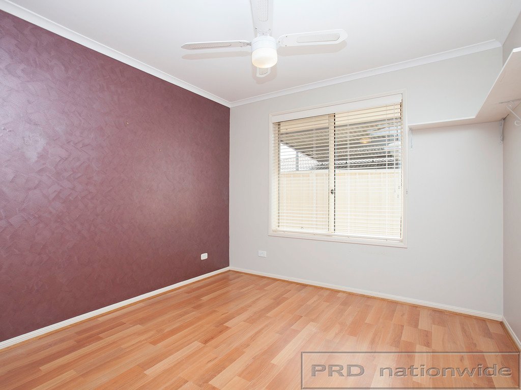 27 Strutt Crescent METFORD 12