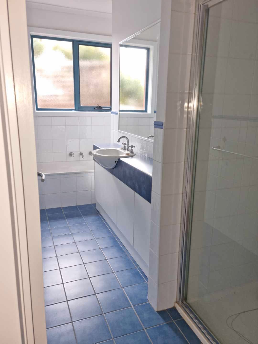 Gallery: 2/7 Sylvan Crescent