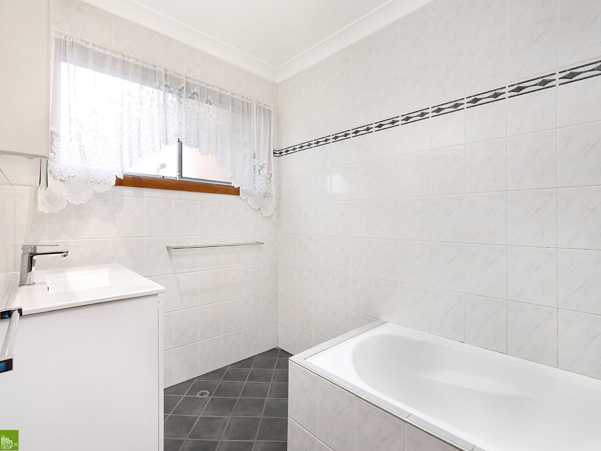 27 Tarana Avenue KANAHOOKA 7