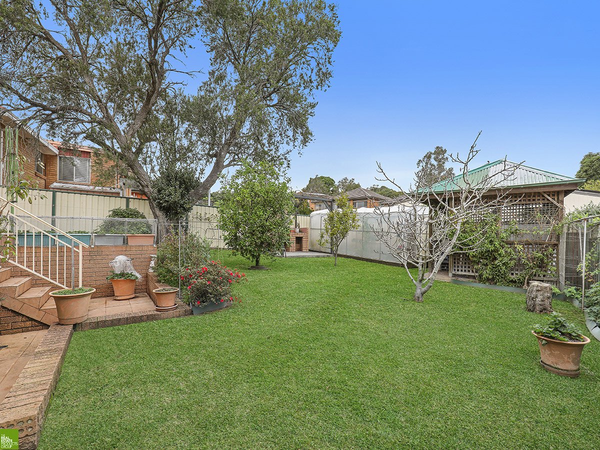 27 Tarana Avenue KANAHOOKA 10