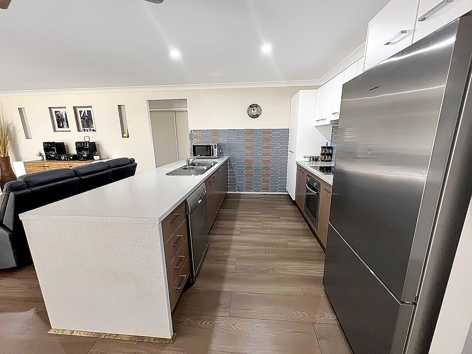 27 Tarrawonga Drive CALLIOPE 3