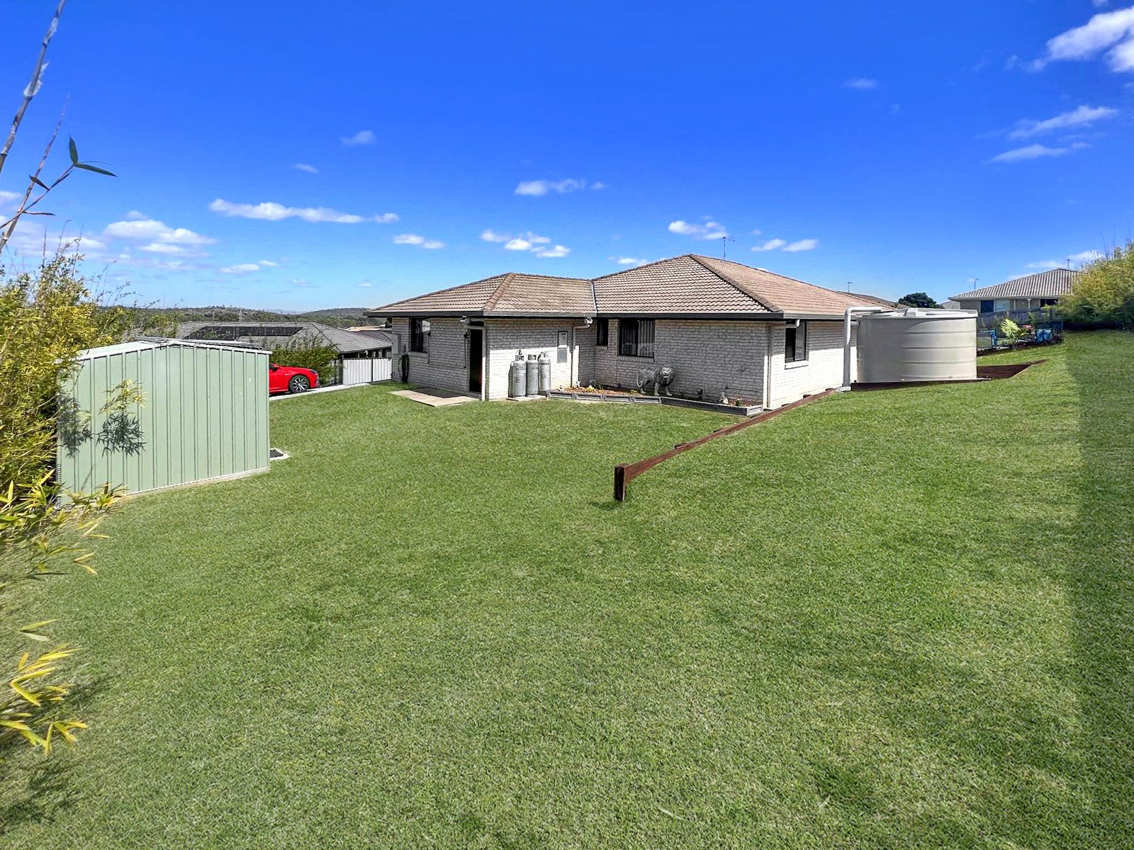 27 Tarrawonga Drive CALLIOPE 15