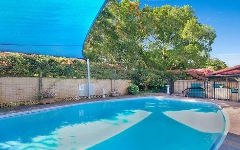 27 Tatha Avenue PALM BEACH 4