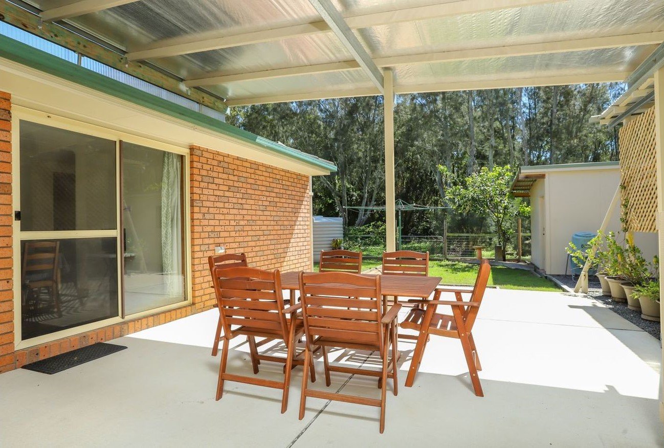 27 Taylor Road TAYLORS BEACH 11