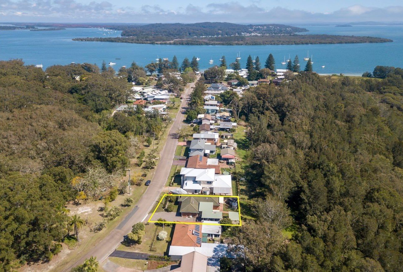 27 Taylor Road TAYLORS BEACH 16