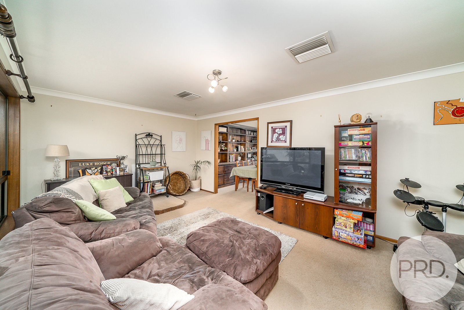 27 Telopea Crescent LAKE ALBERT 6
