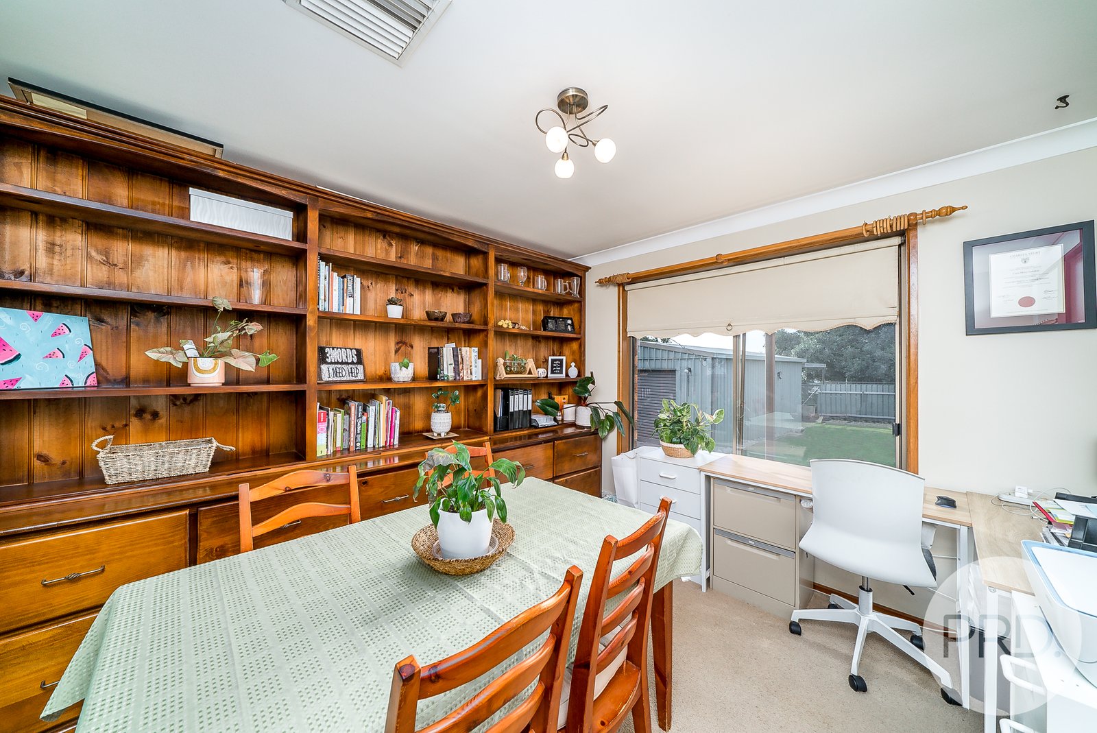 27 Telopea Crescent LAKE ALBERT 8