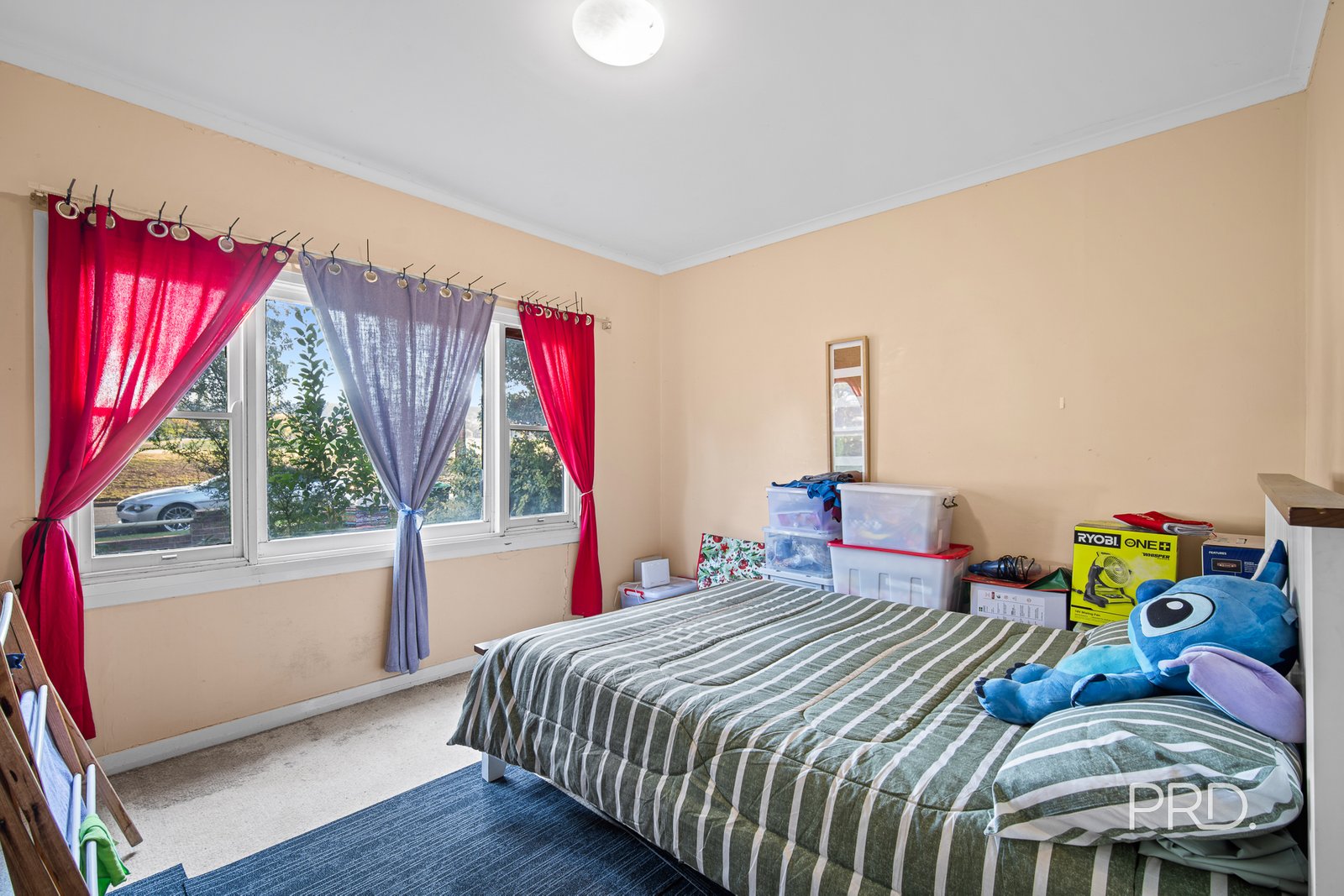 27 The Boulevarde  KOORINGAL 8