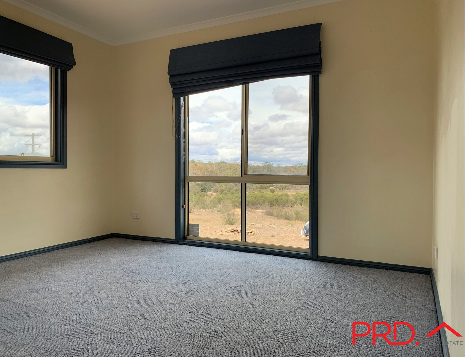 27 The Glen Road MANAR 10