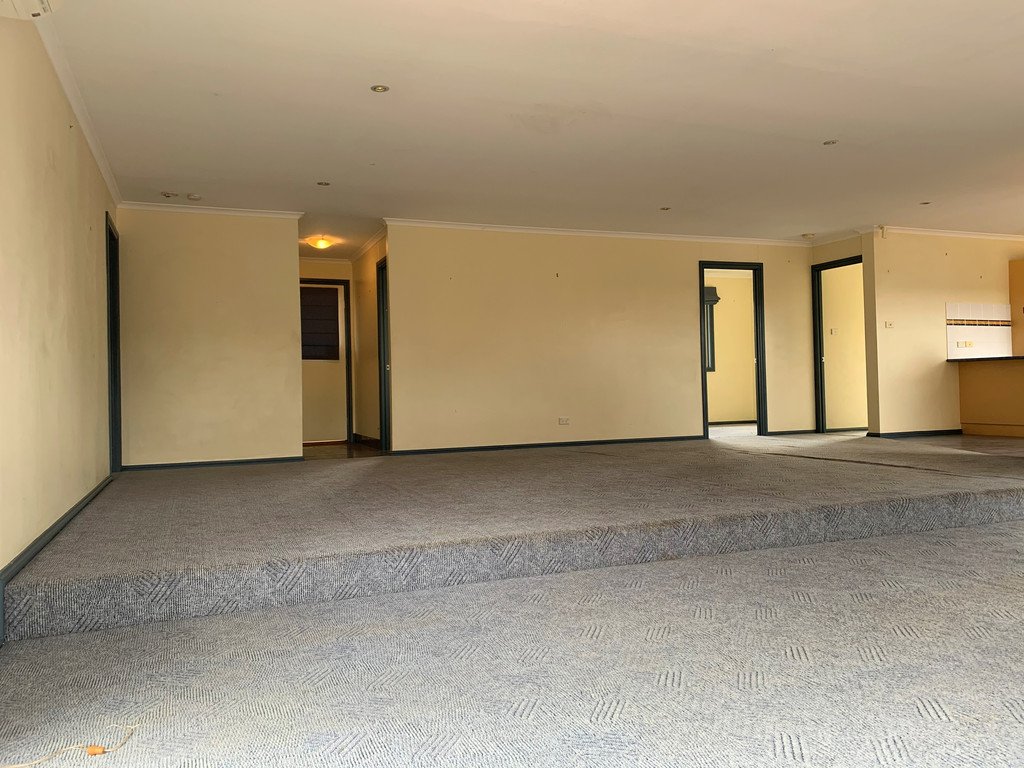 27 The Glen Road MANAR 4