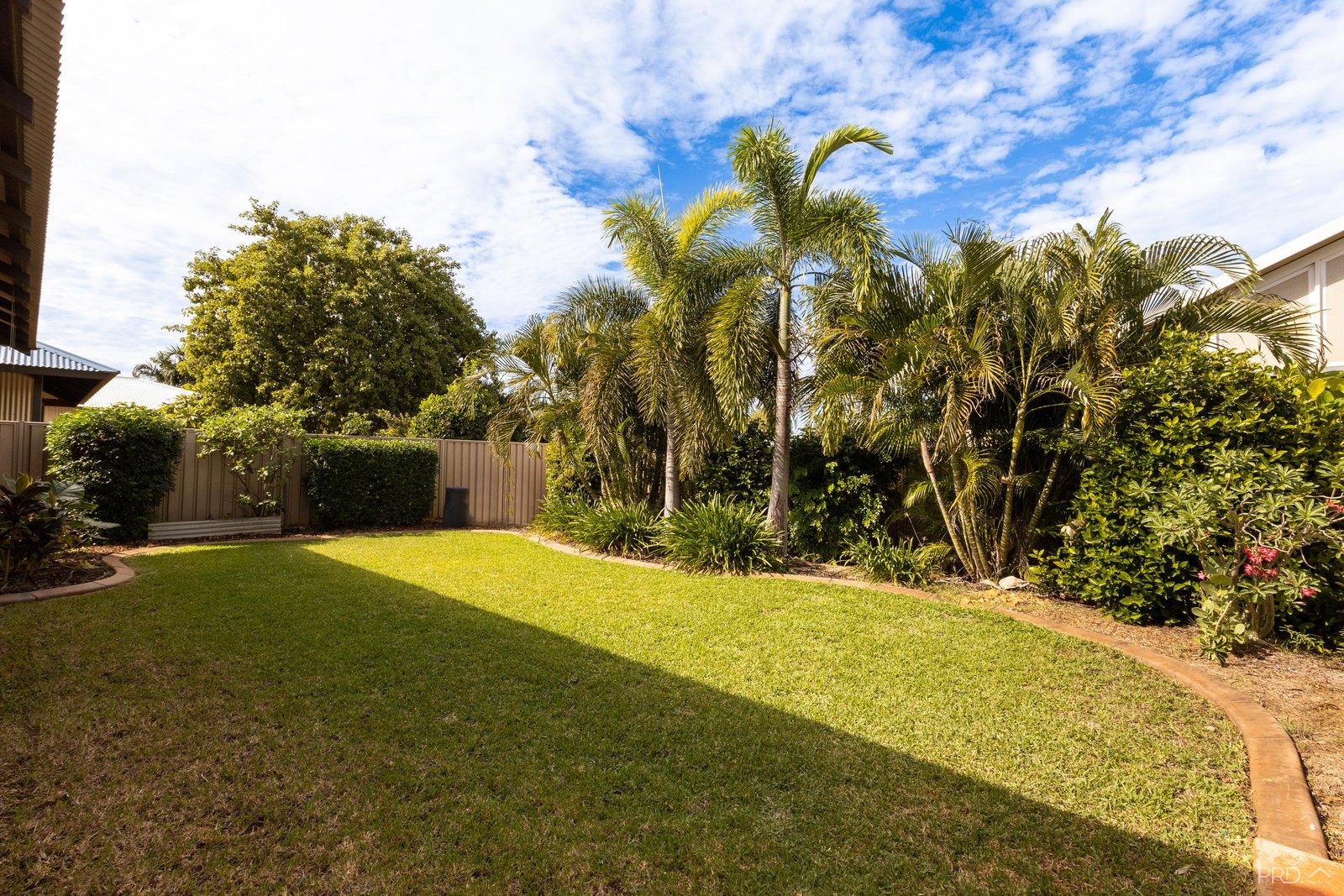 27 Tokumaru Bend BILINGURR 17