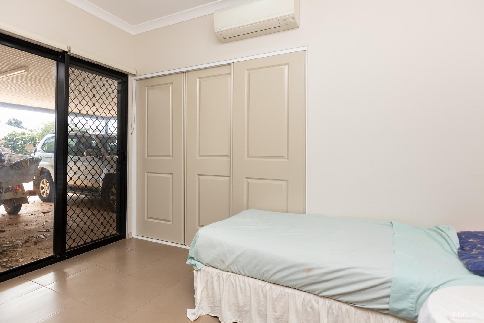 27 Tokumaru Bend BILINGURR 18