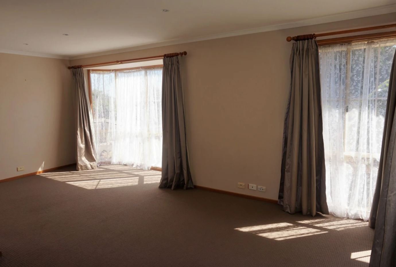 Gallery: 27 Townview Court