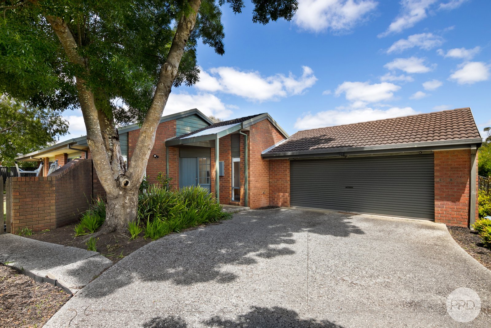27 Towong Street ALFREDTON 2