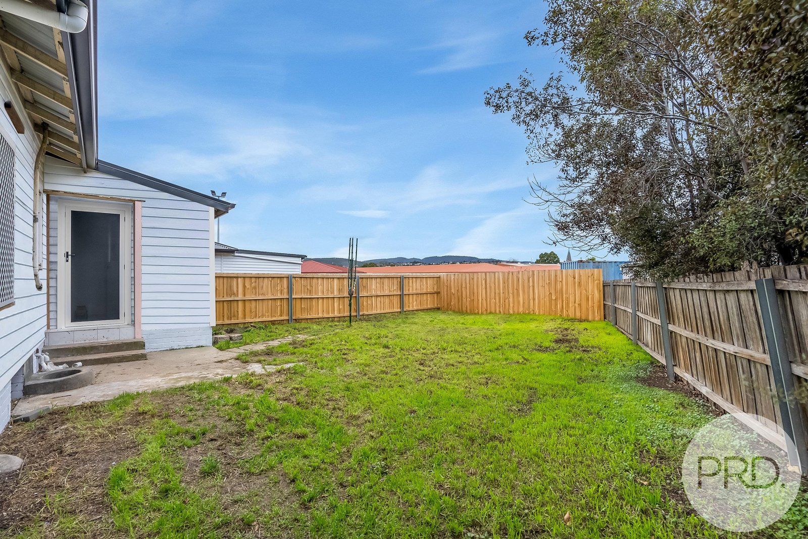 27 Tregear Street MOONAH 9