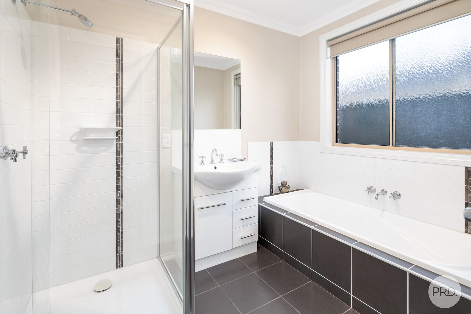 27 Tudor Avenue DELACOMBE 11