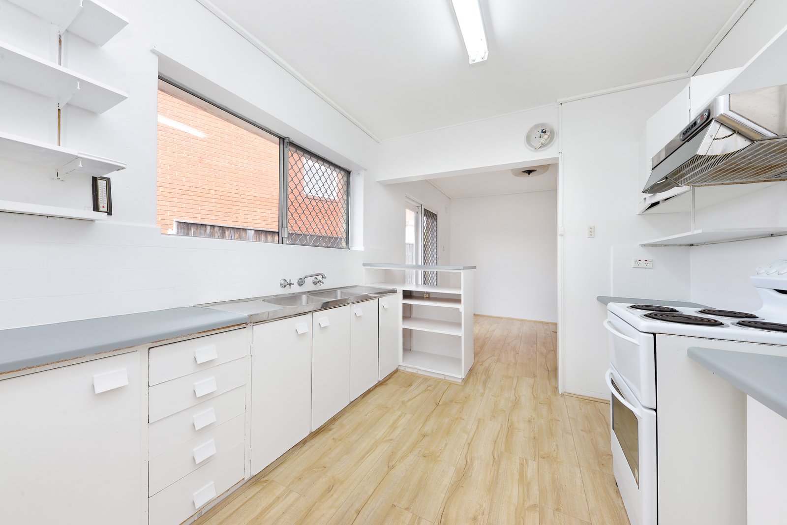 27 Tyrwhitt Street MAROUBRA 4