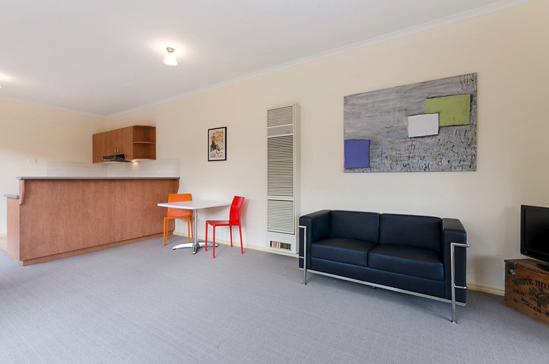Gallery: 2/7 Urana Street