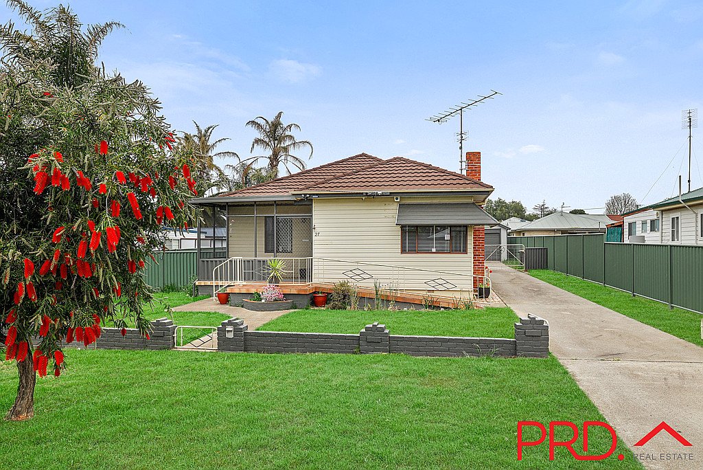 27 Vera Street TAMWORTH 1